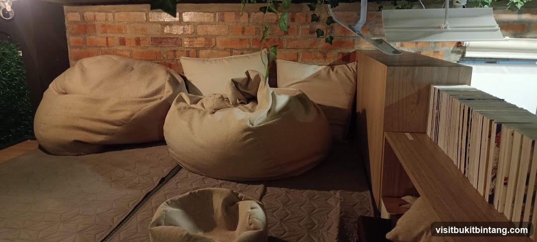 Cozy Seating Area