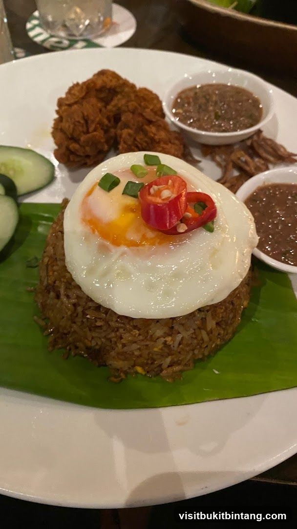 Fried Rice with Fried Chicken and Egg