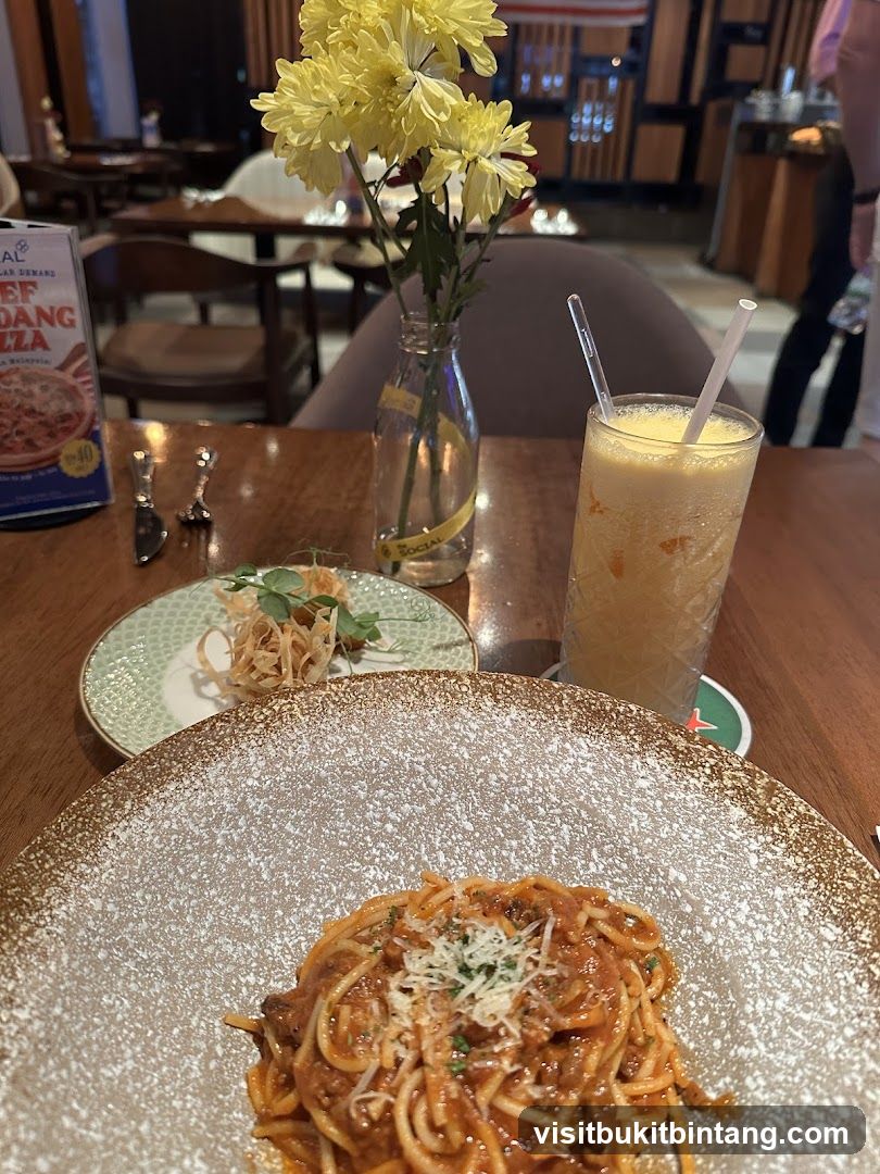 Spaghetti Bolognese and Drink