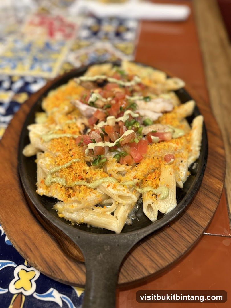 Penne Pasta with Chicken and Toppings