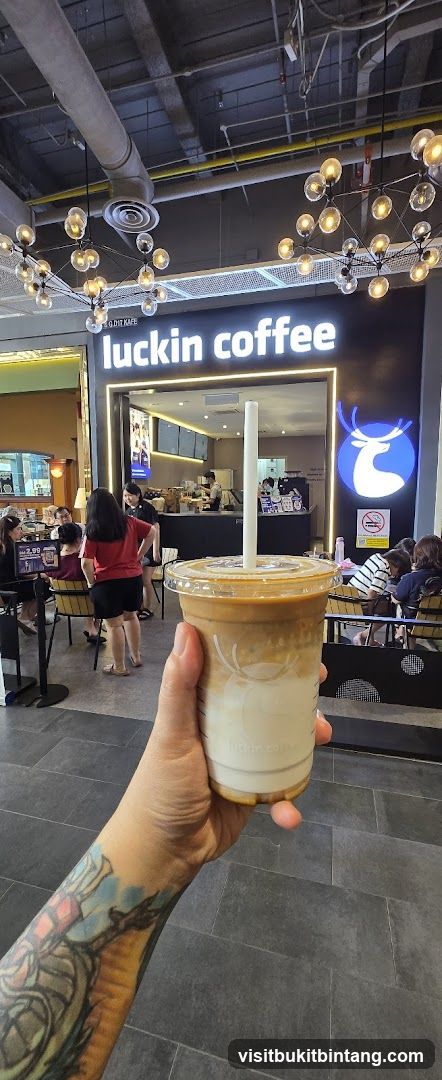 Luckin Coffee - IPC Shopping Centre