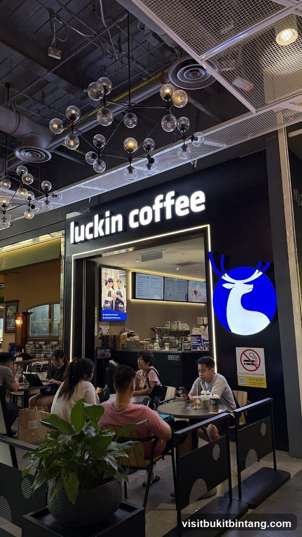 Luckin Coffee Storefront