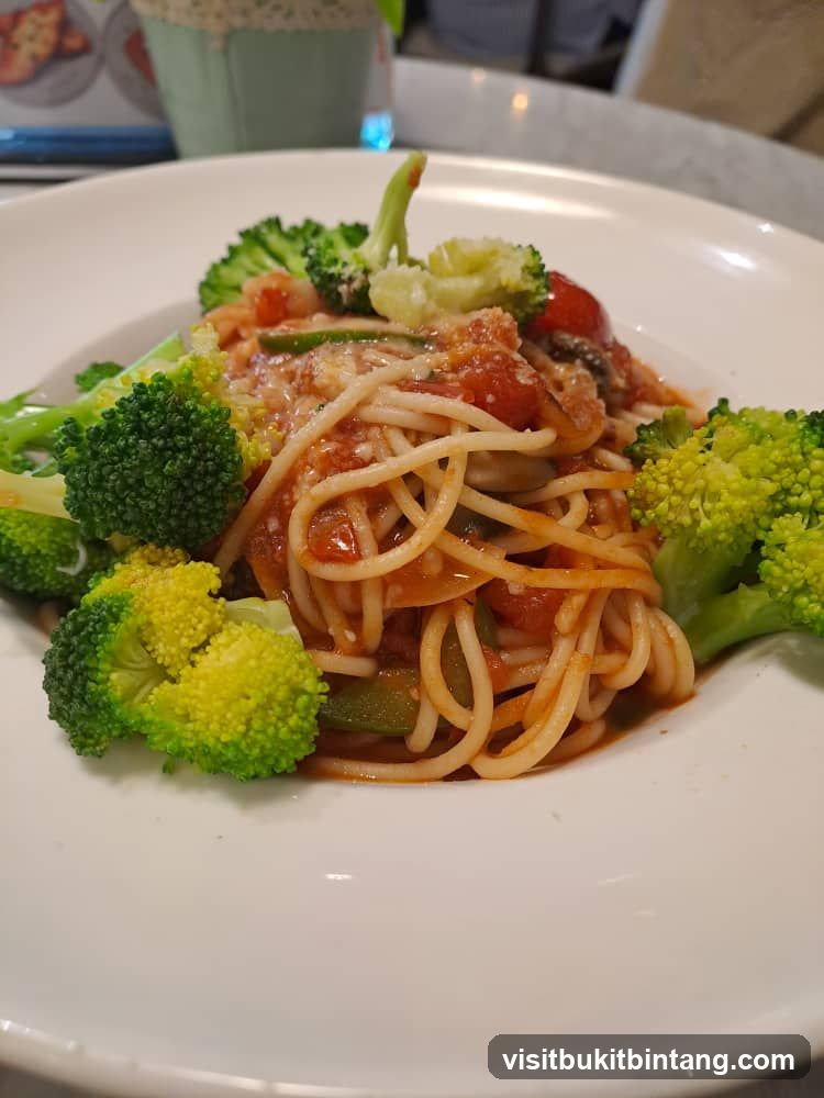 Spaghetti with Broccoli and Tomato Sauce
