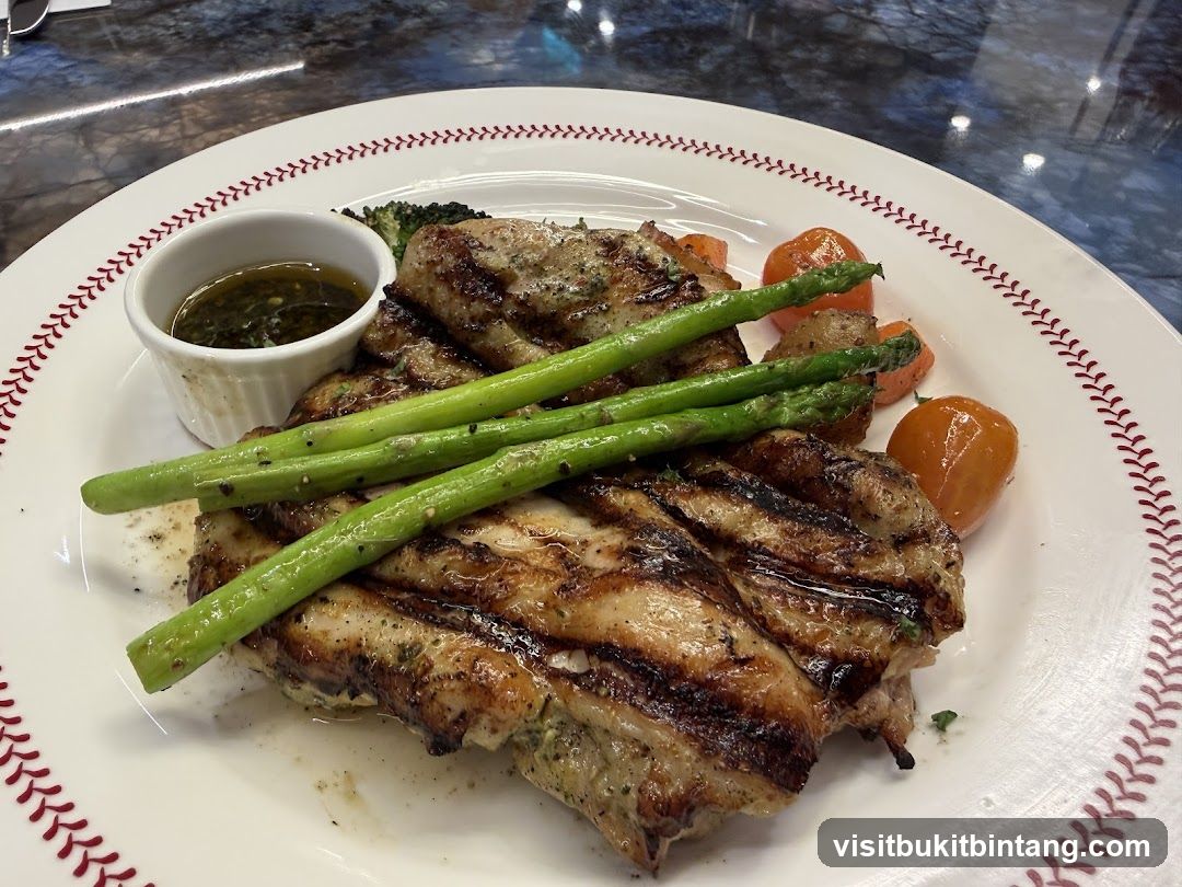 Grilled Chicken with Asparagus and Cherry Tomatoes