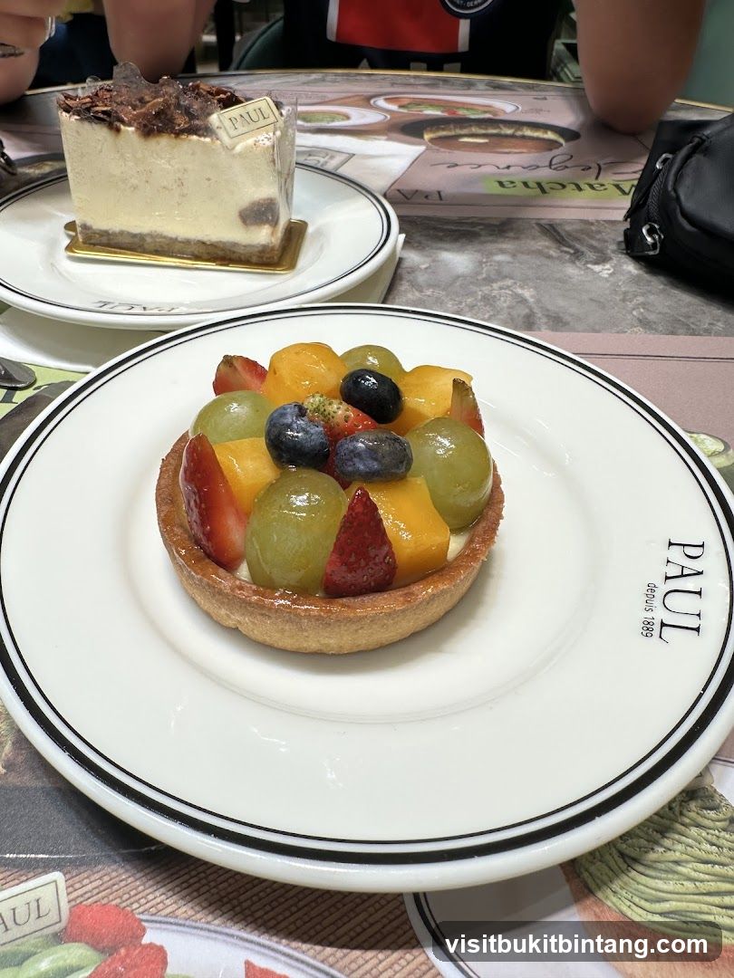 Fruit Tart and Cake