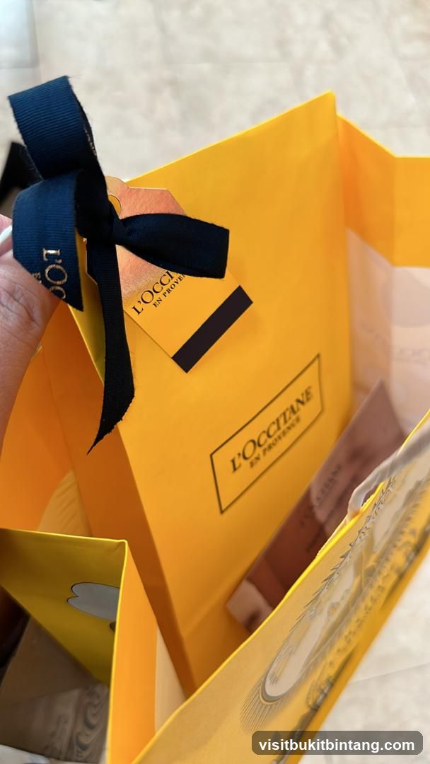 L'Occitane Shopping Bags