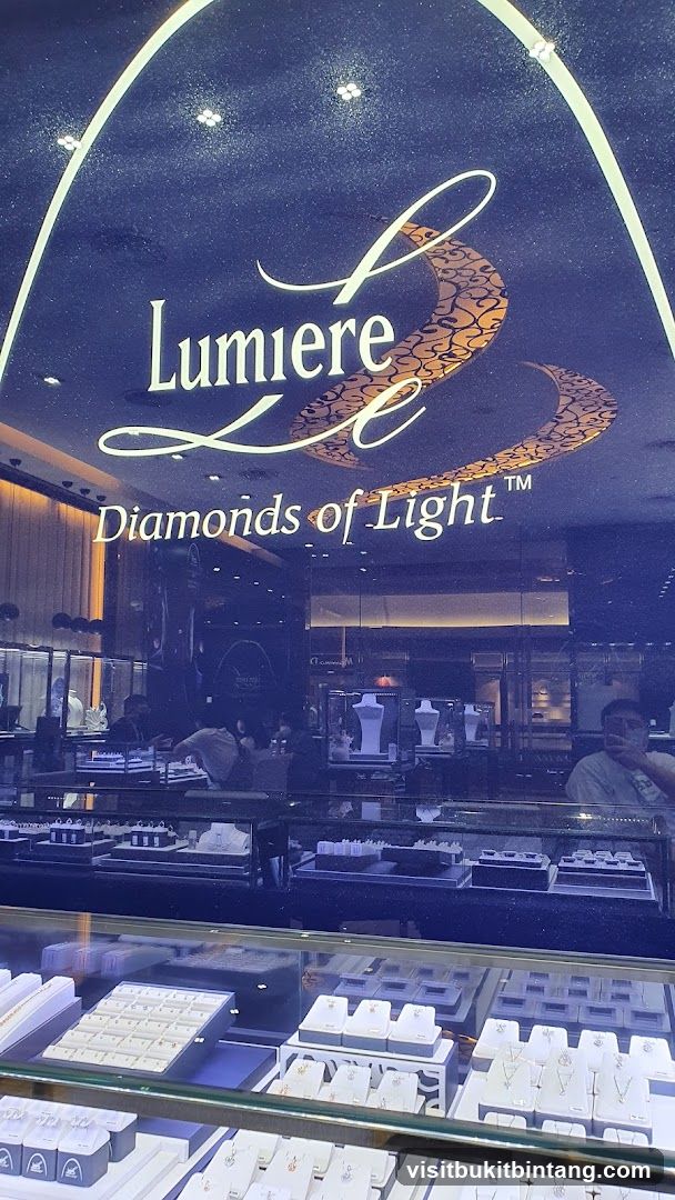 Le Lumiere The Gardens Mall