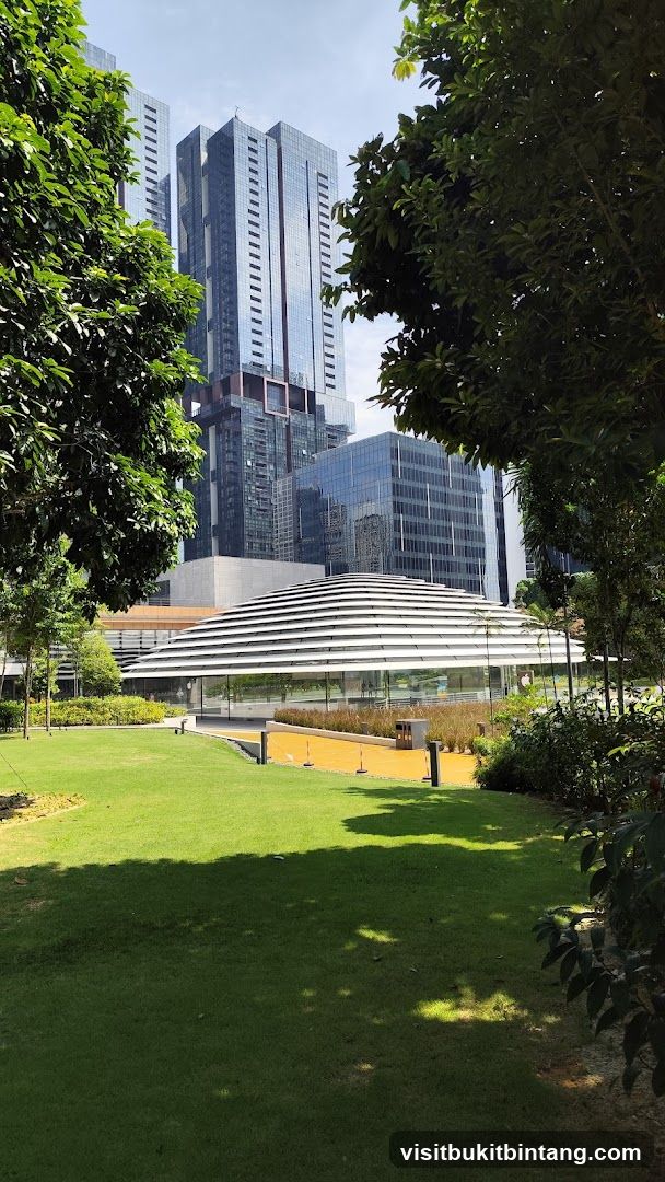 Modern Architecture and Green Space
