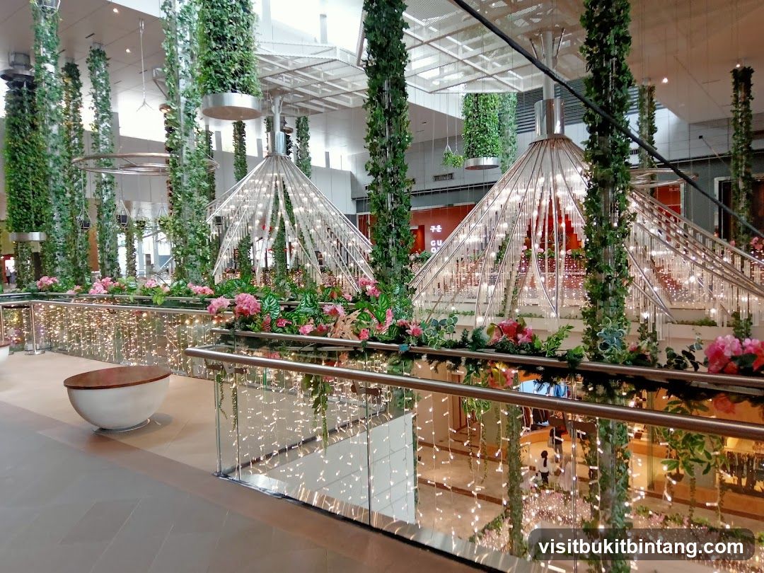 Indoor mall decoration