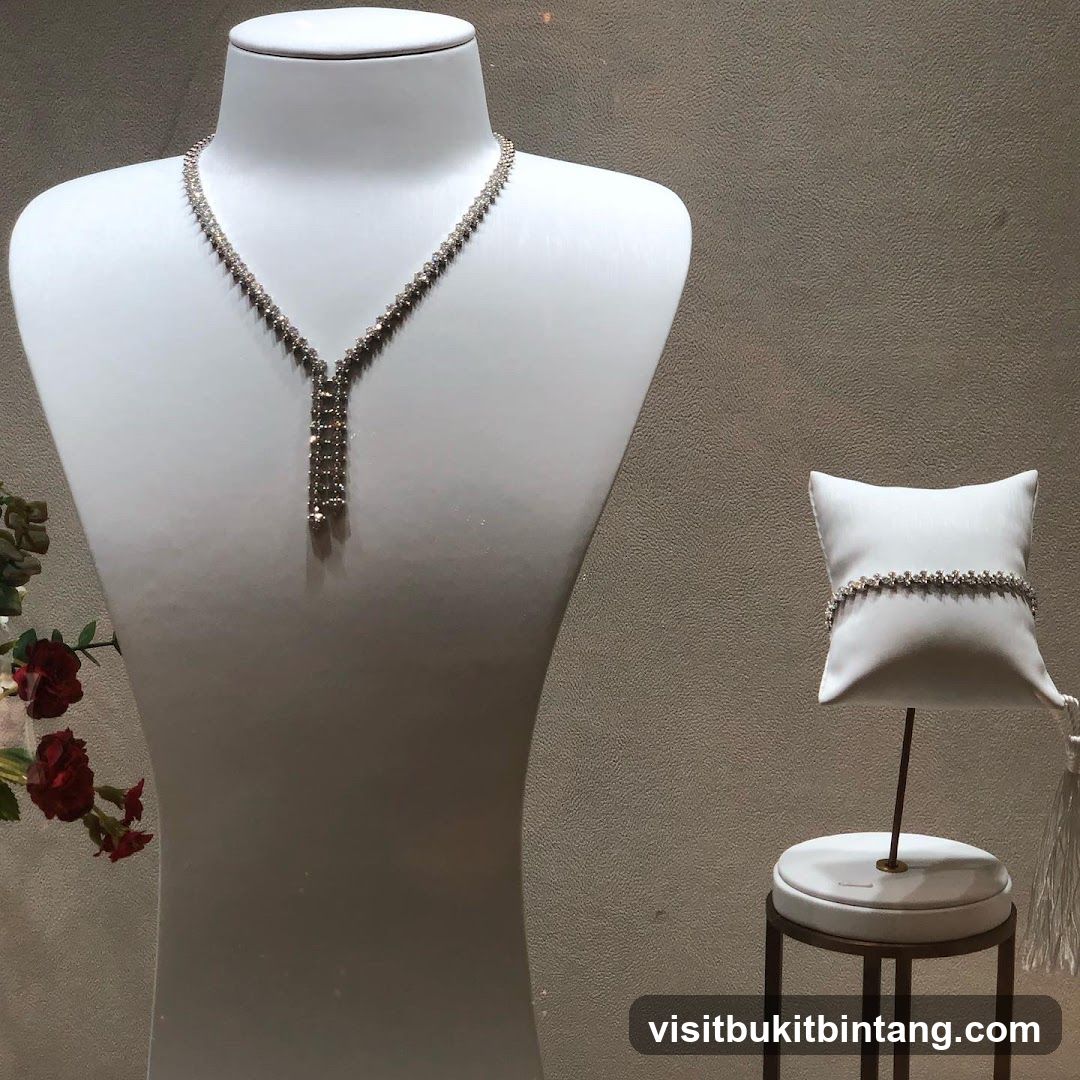 Diamond Necklace and Bracelet Display