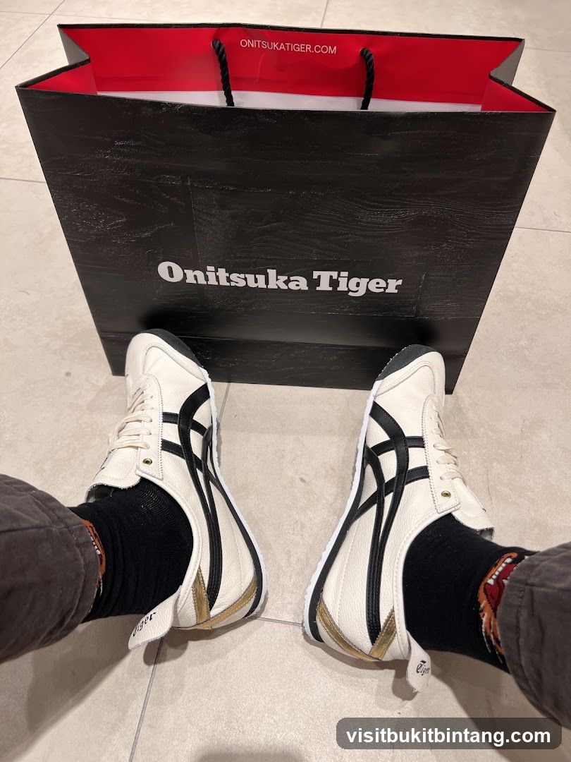 Onitsuka Tiger Shopping Bag and Shoes