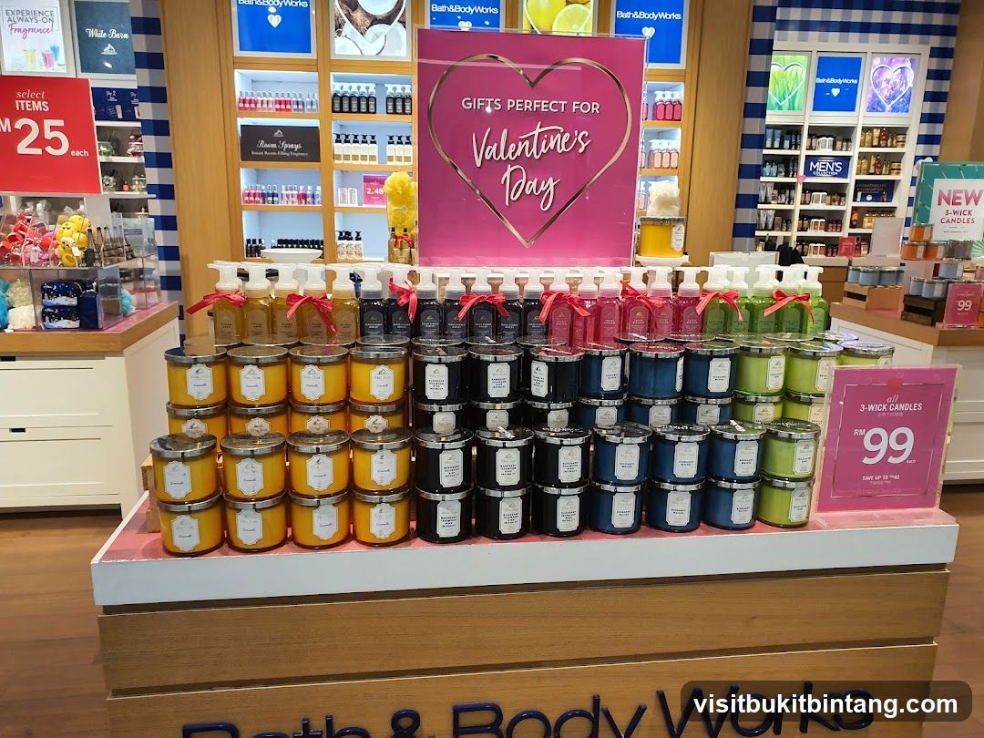 Bath & Body Works Candles and Valentine's Day Display
