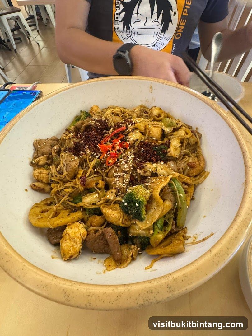 Noodle Dish with Meat and Vegetables