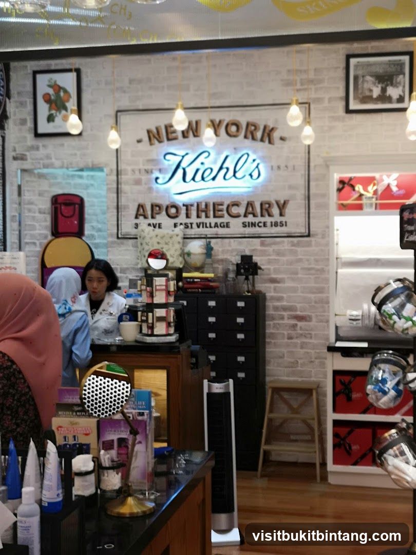 Kiehl's Apothecary Interior