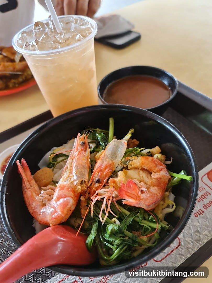 Shrimp Noodles with Drink