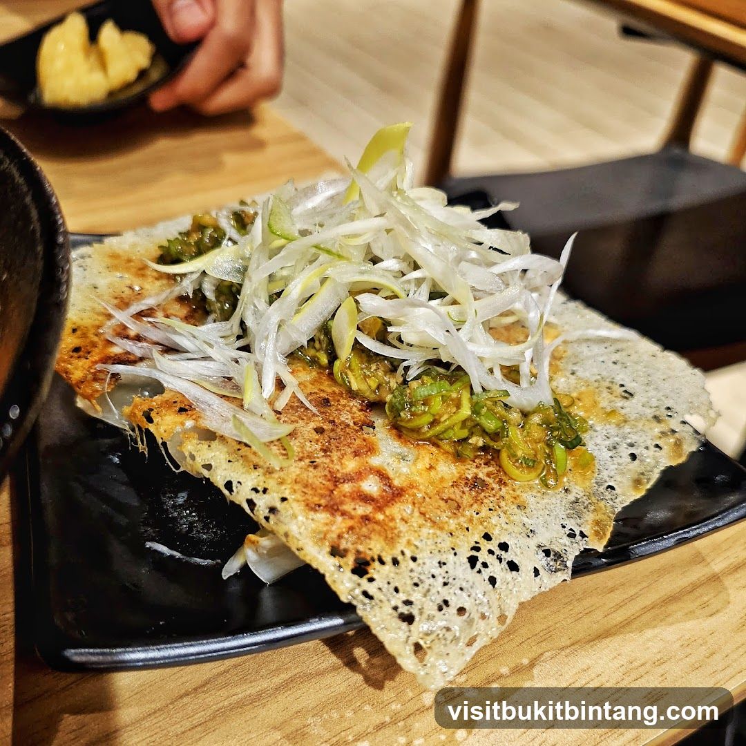 Crispy Gyoza Skin with Toppings