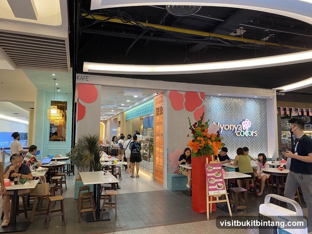 Nyonya Colors Cafe