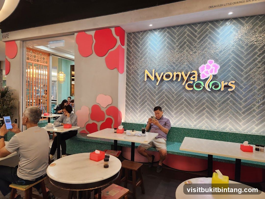 Nyonya Colors Restaurant Interior