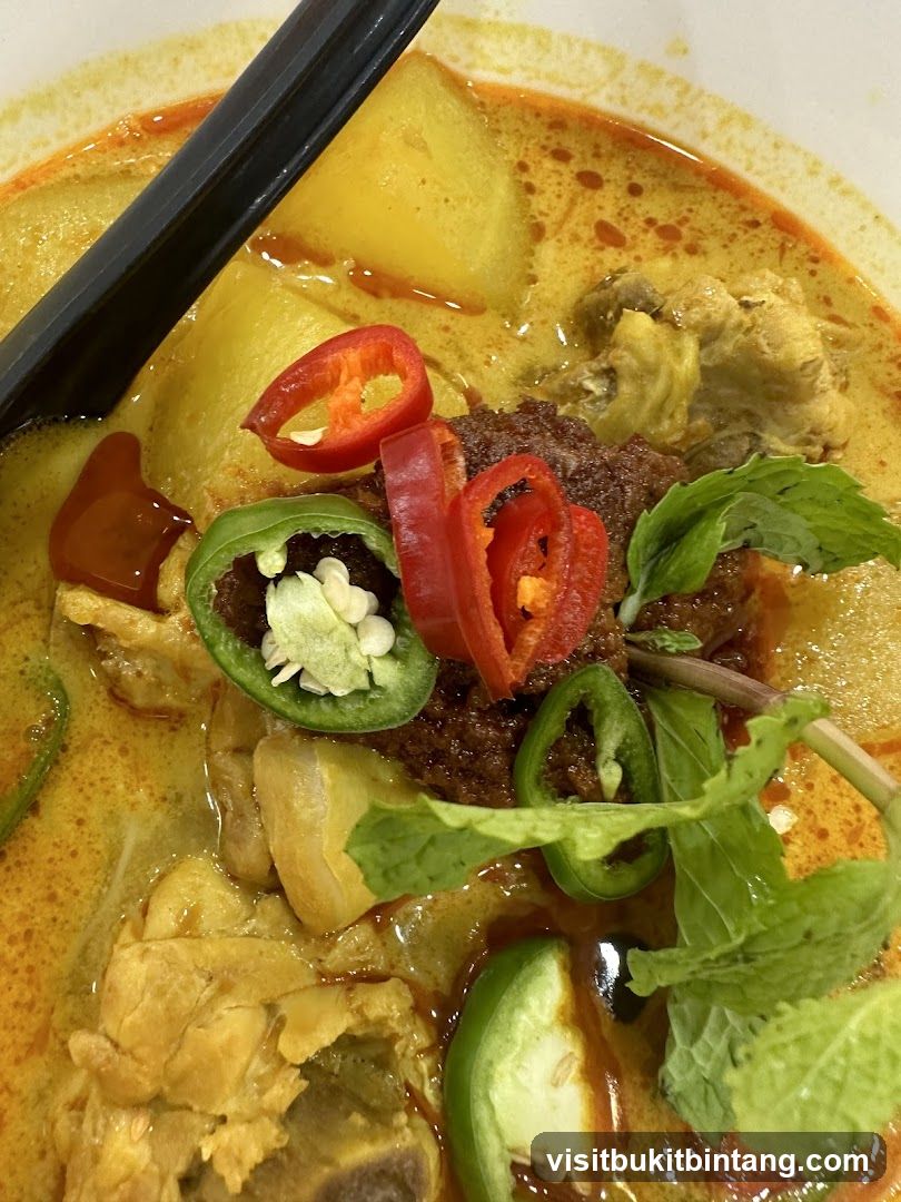 Curry with Chicken and Potatoes
