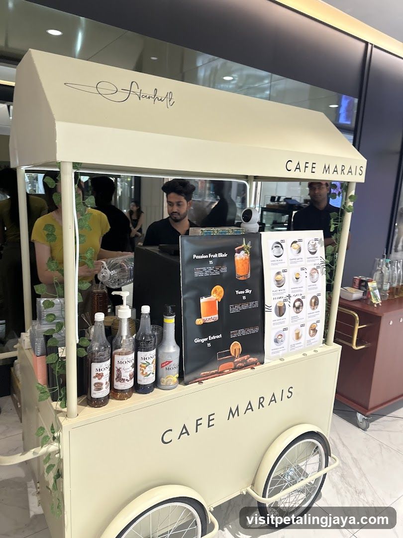 Cafe Marais Food Cart