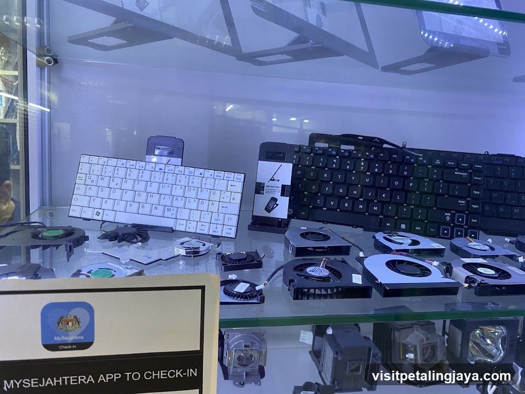 Electronics Display Case