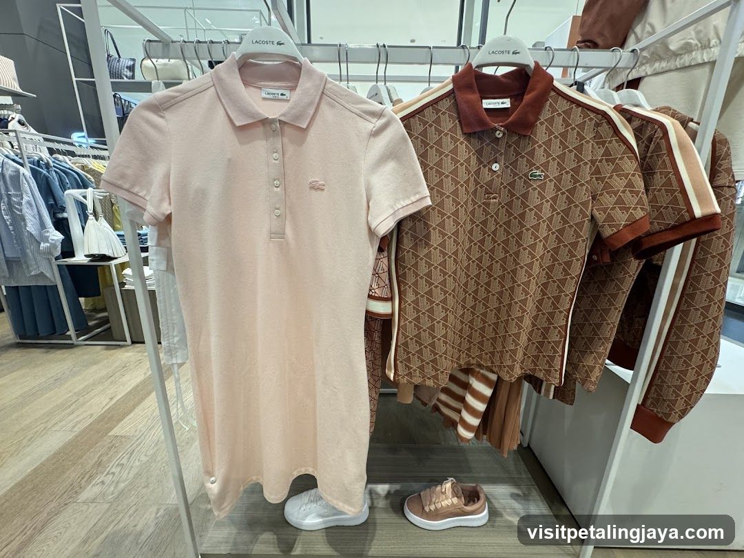 Lacoste Polo Display