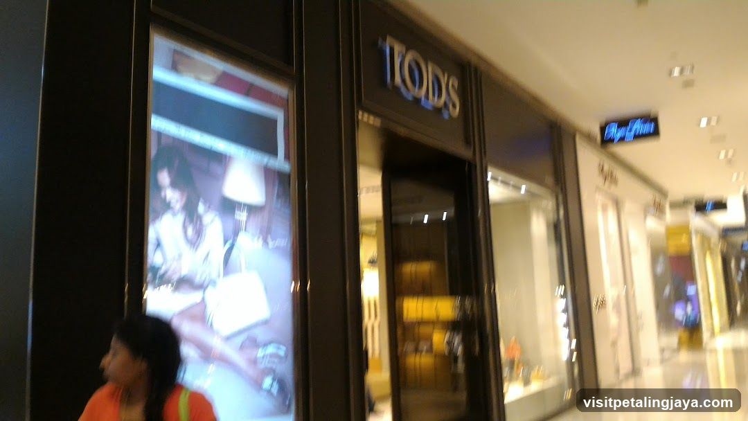Prada Malaysia Kuala Lumpur Pavilion