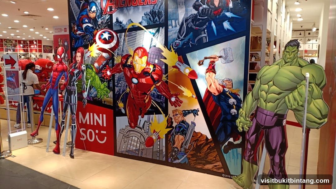 Marvel Avengers Display