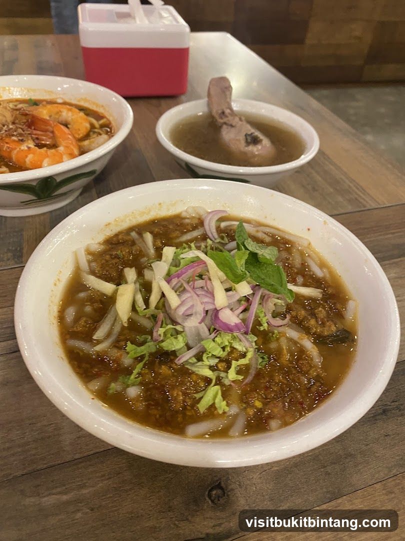 Noodle Soup and Chicken Leg