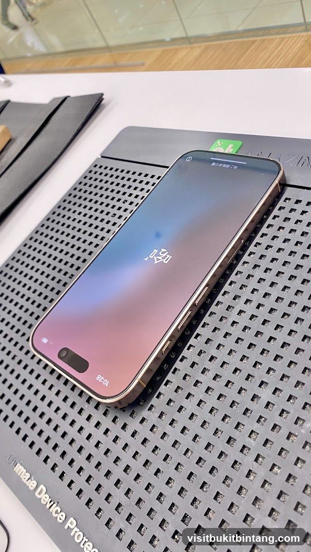 Smartphone on Display