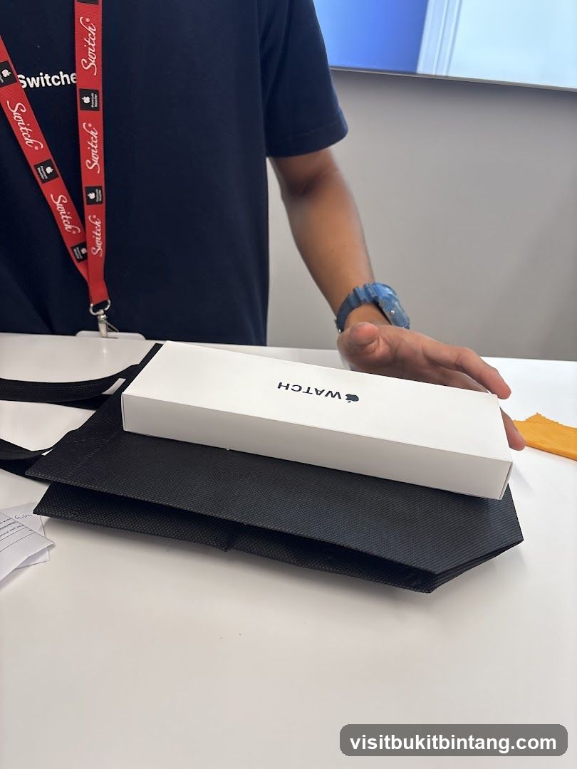 Apple Watch Box and Bag