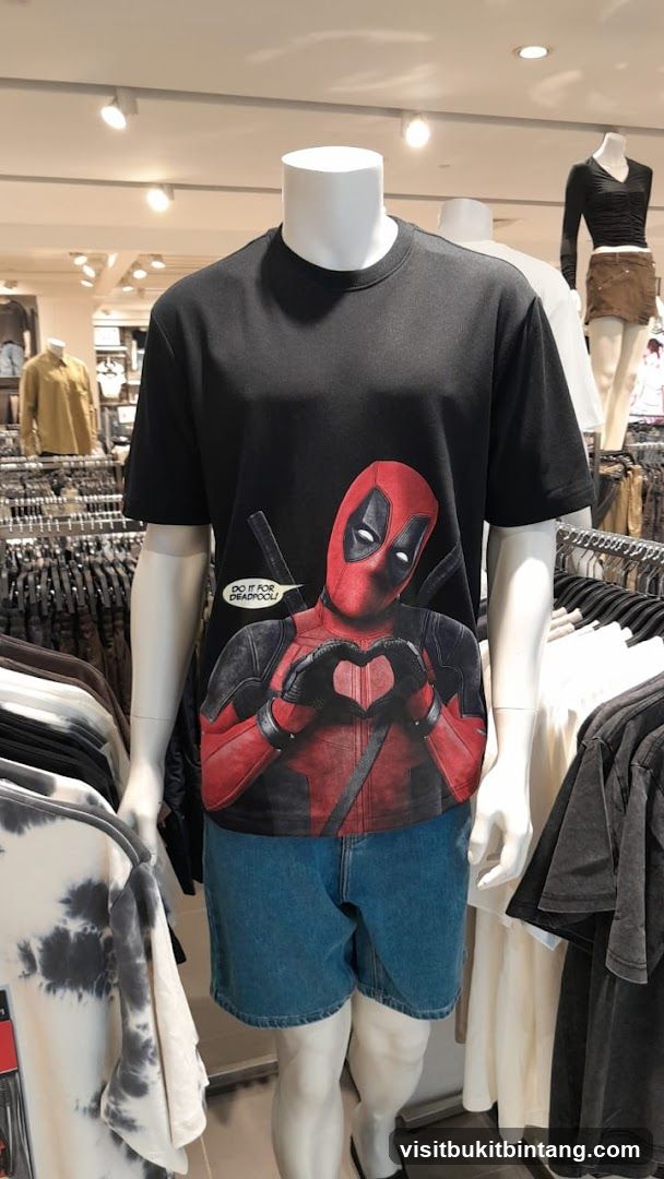 Deadpool T-shirt on Mannequin