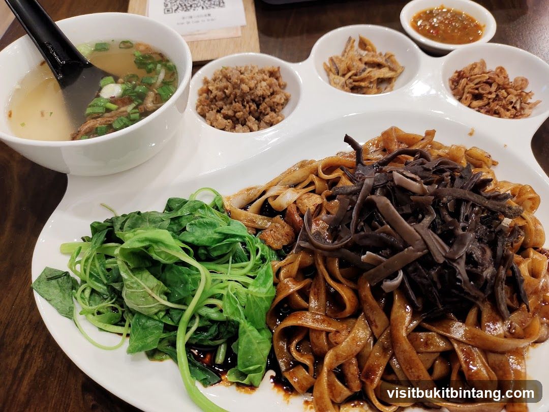 Noodles with Sides