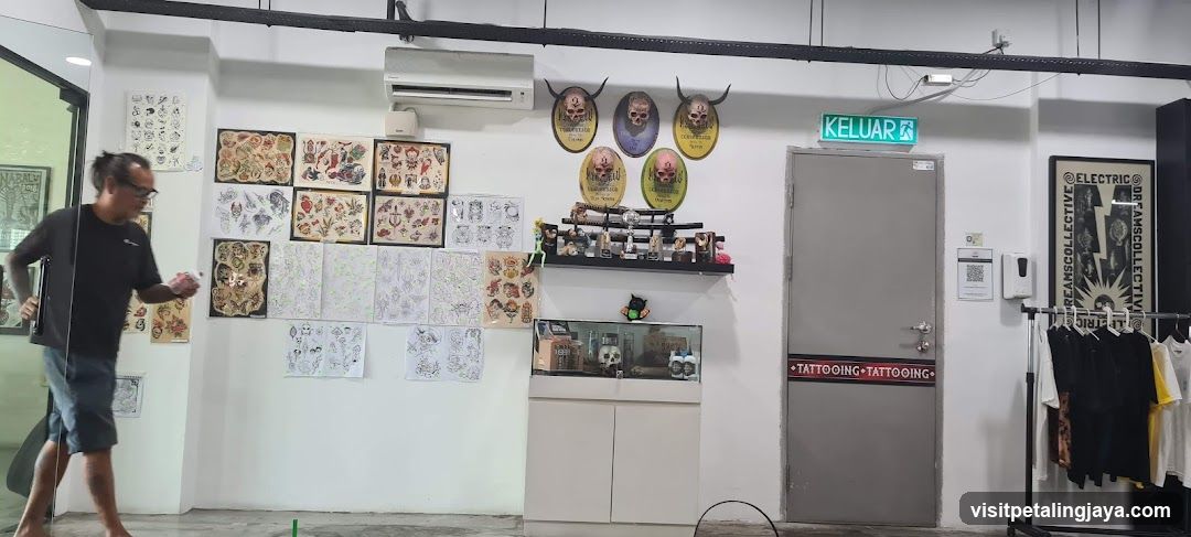 Tattoo Studio Interior