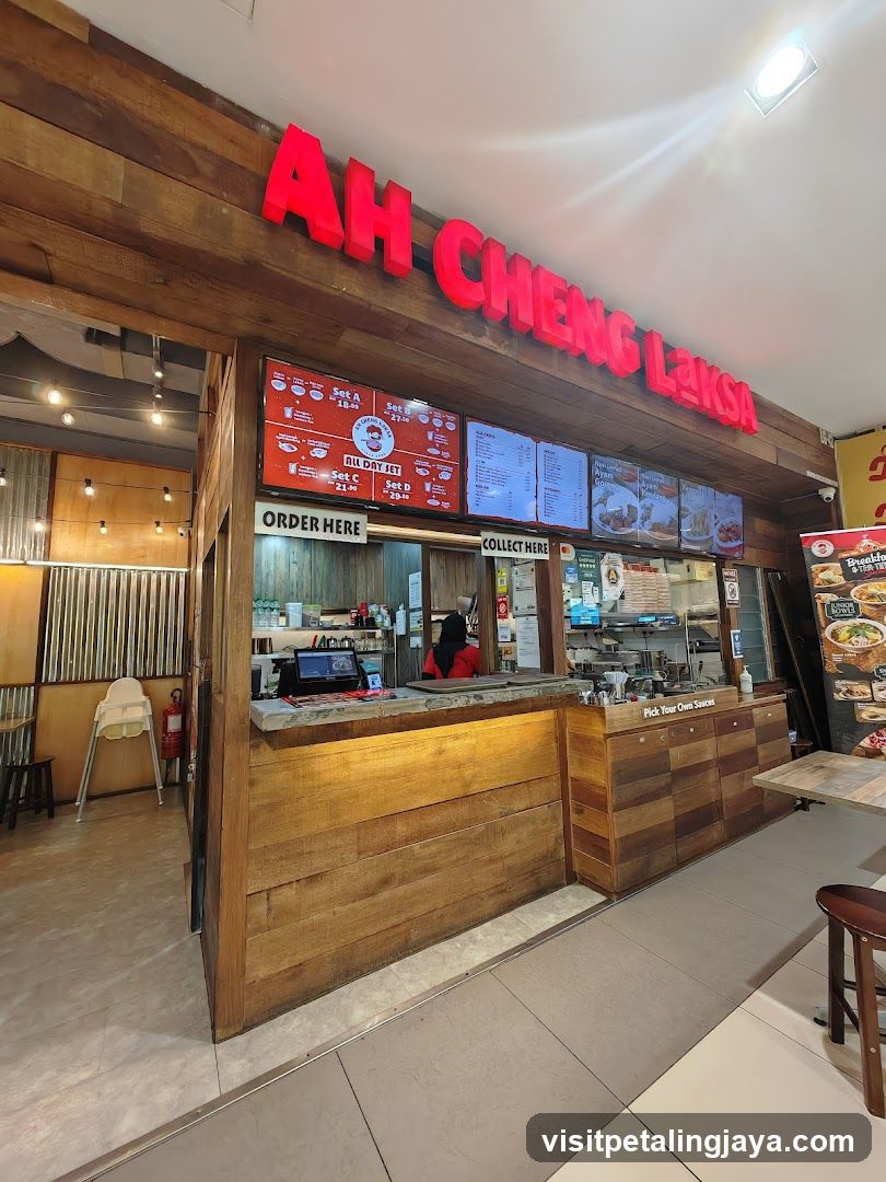 Ah Cheng Laksa Shop Interior