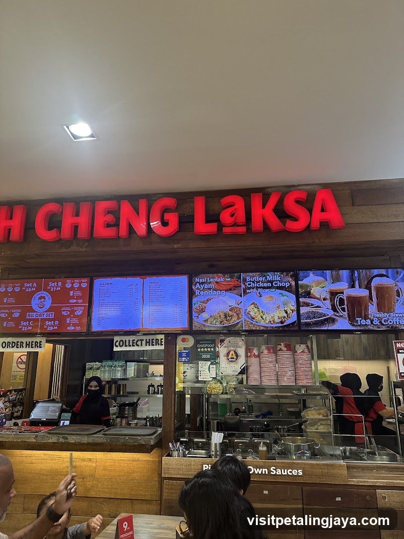 H CHENG LAKSA Food Stall Interior