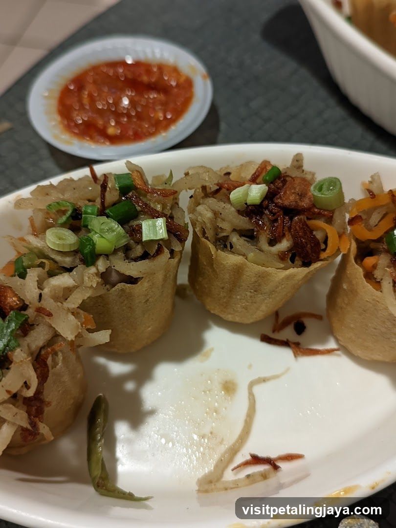 Spring Rolls with Chili Sauce