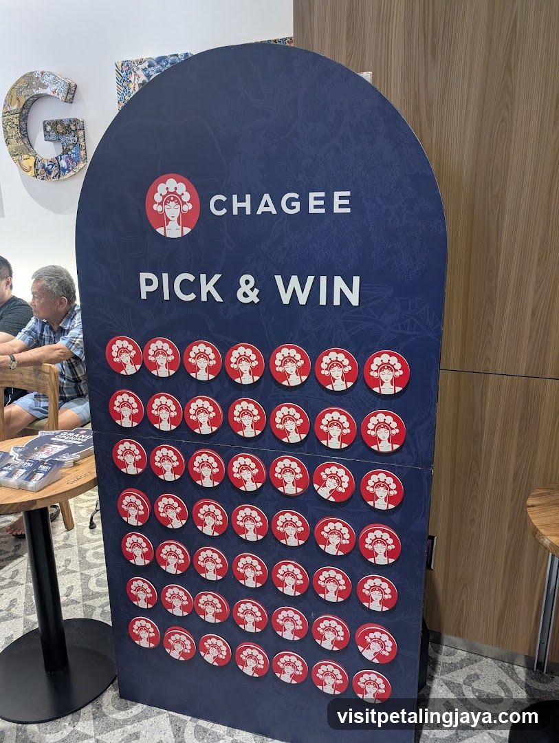 Chagee Pick & Win Display