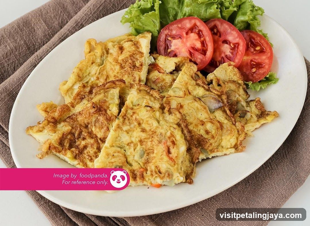 Omelette with Tomatoes and Lettuce