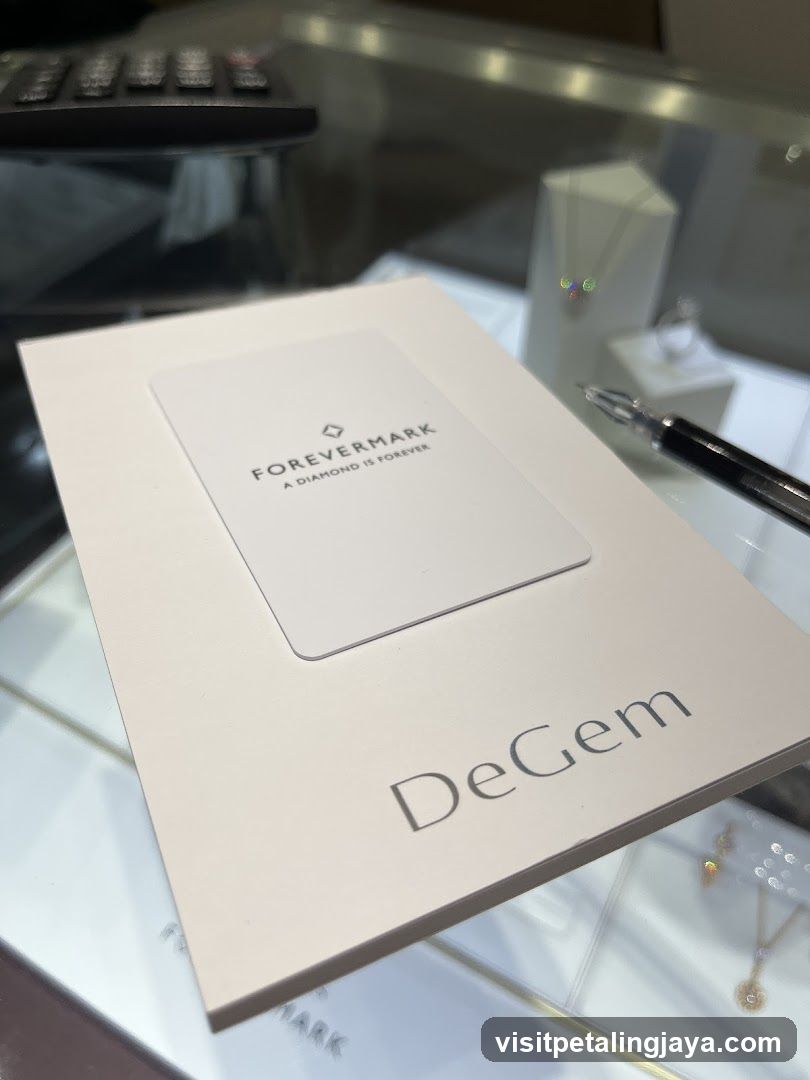 DeGem Forevermark Display