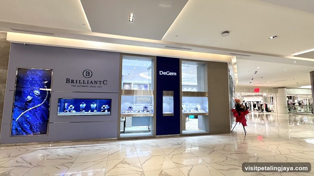 DeGem (One Utama Boutique)