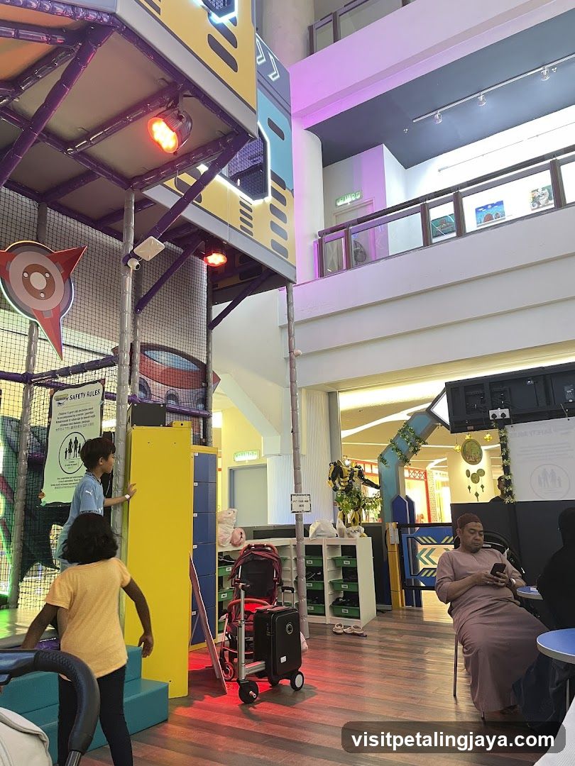 Indoor Play Area with Seating