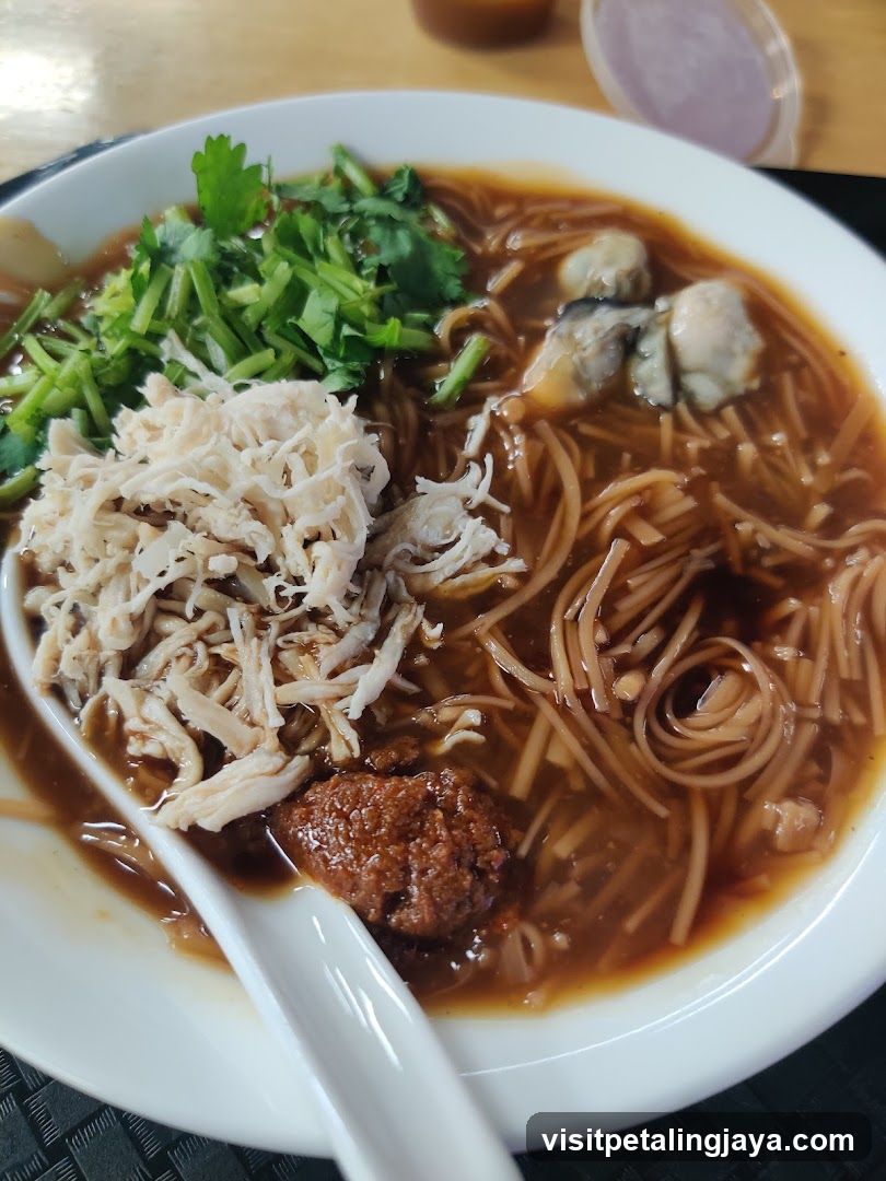 Noodle Bowl with Chicken and Oysters