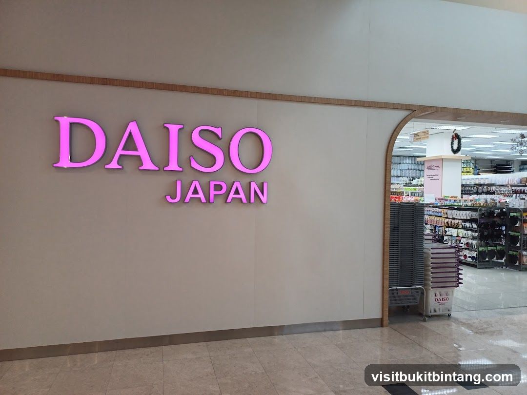 DAISO The Curve