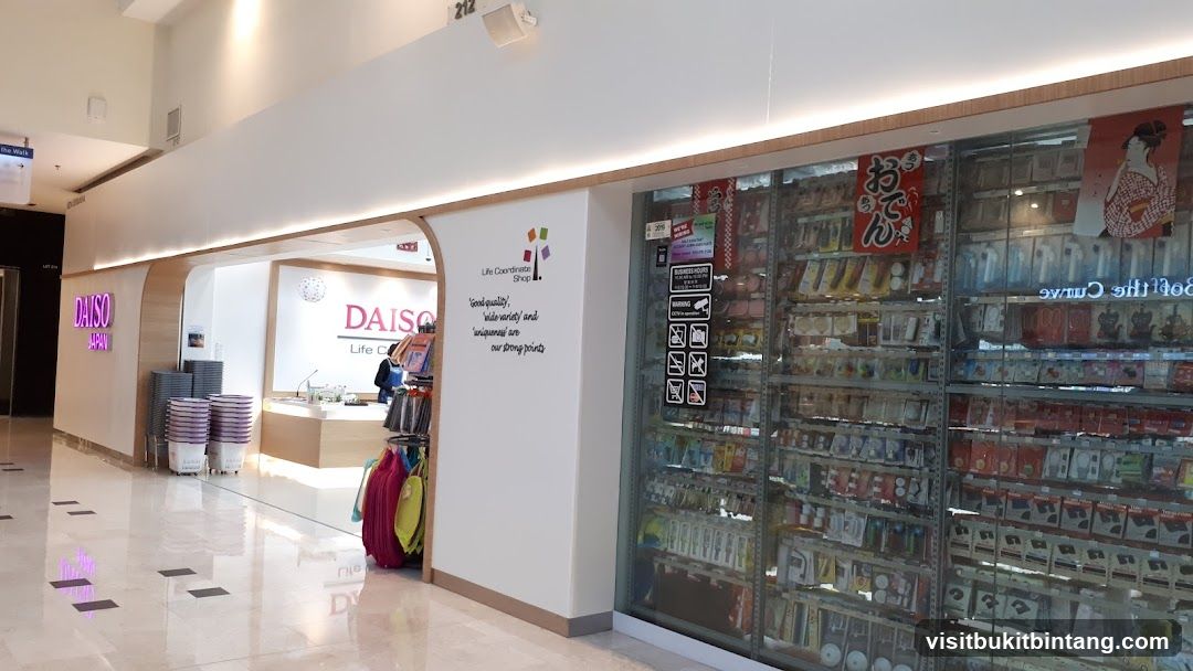 DAISO The Curve