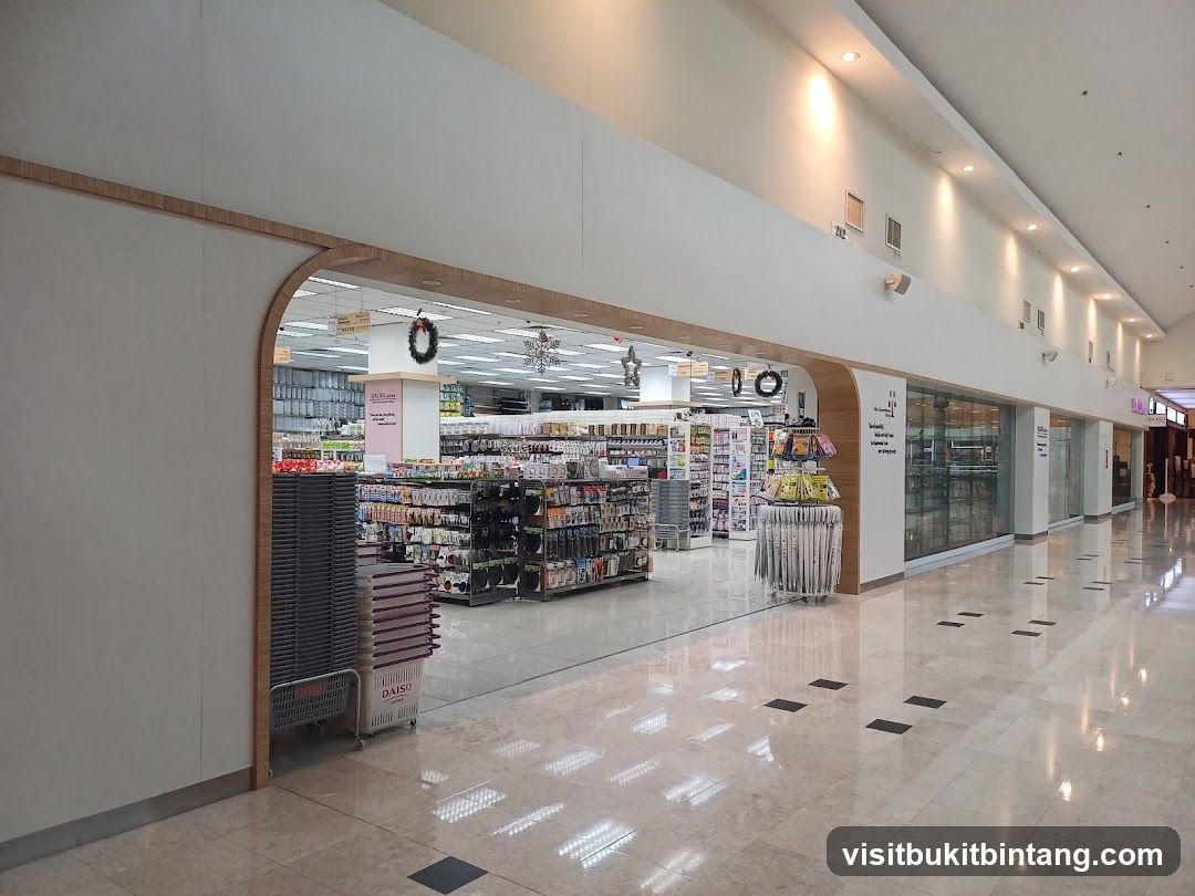 DAISO The Curve