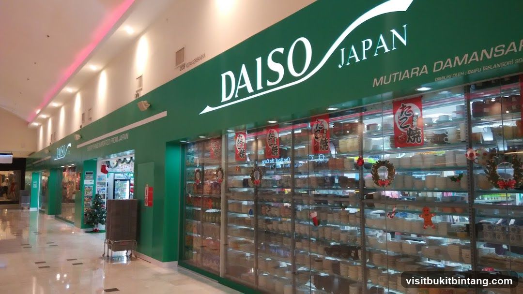 Daiso Japan Storefront
