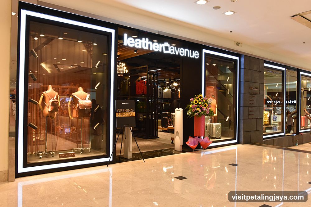Leather Avenue - The Curve