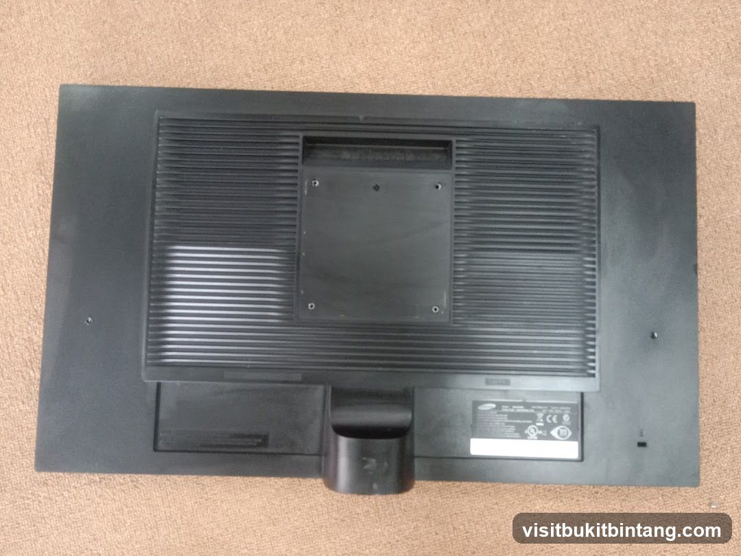 Back of a Samsung Monitor