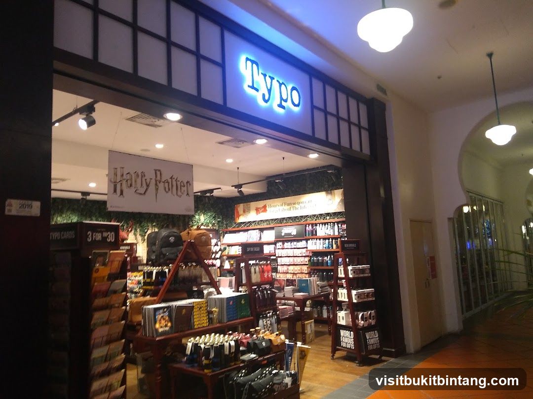 Typo @ The Curve
